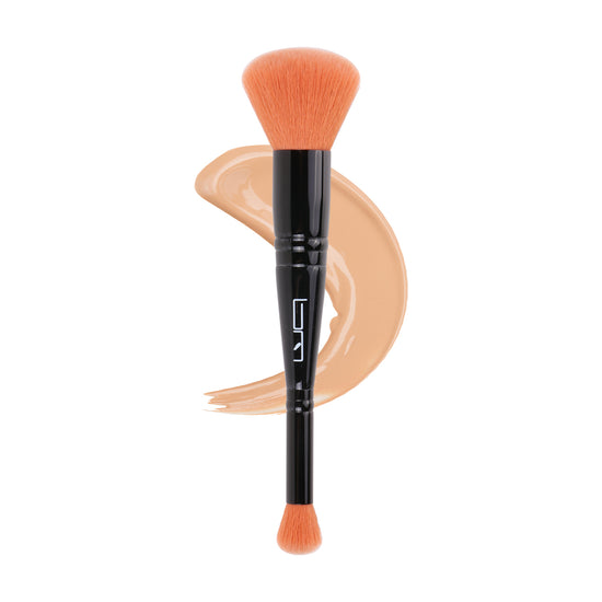 Double-ended makeup brush for foundation